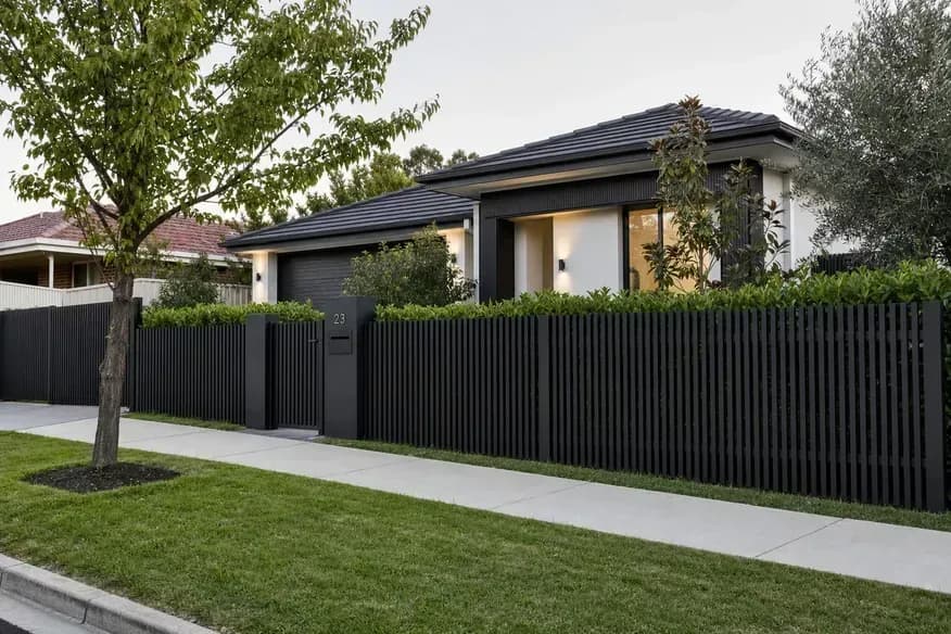 The Fence People See First, aluminium & slat fencing in Launceston