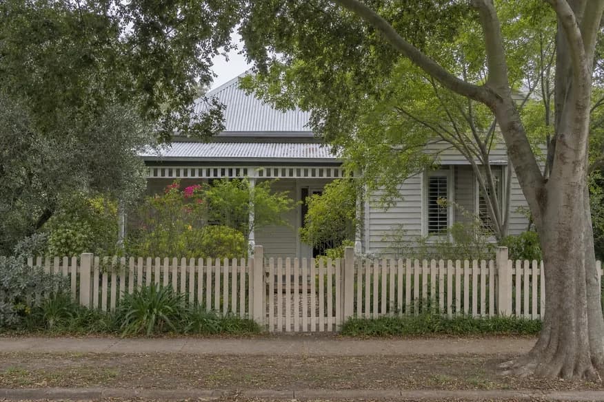 Fencing in Newstead, Launceston