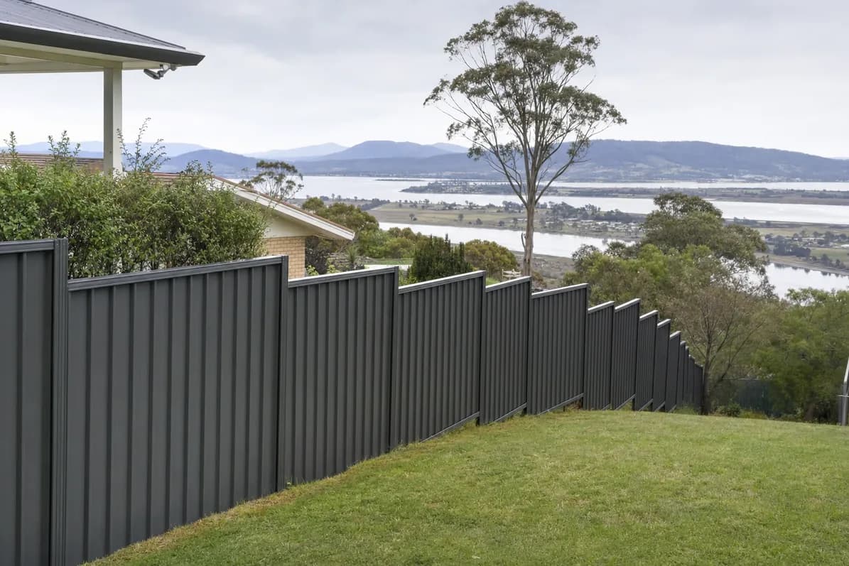 Fencing in Riverside, Launceston